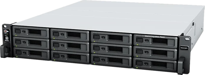 Synology Server mit 12 Einschüben